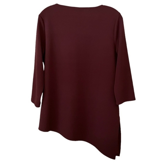 Chico's 1 (Size M) EASYWEAR Asymmetrical Diagonal Hem Tunic Top Maroon V-Neck - Picture 2 of 3